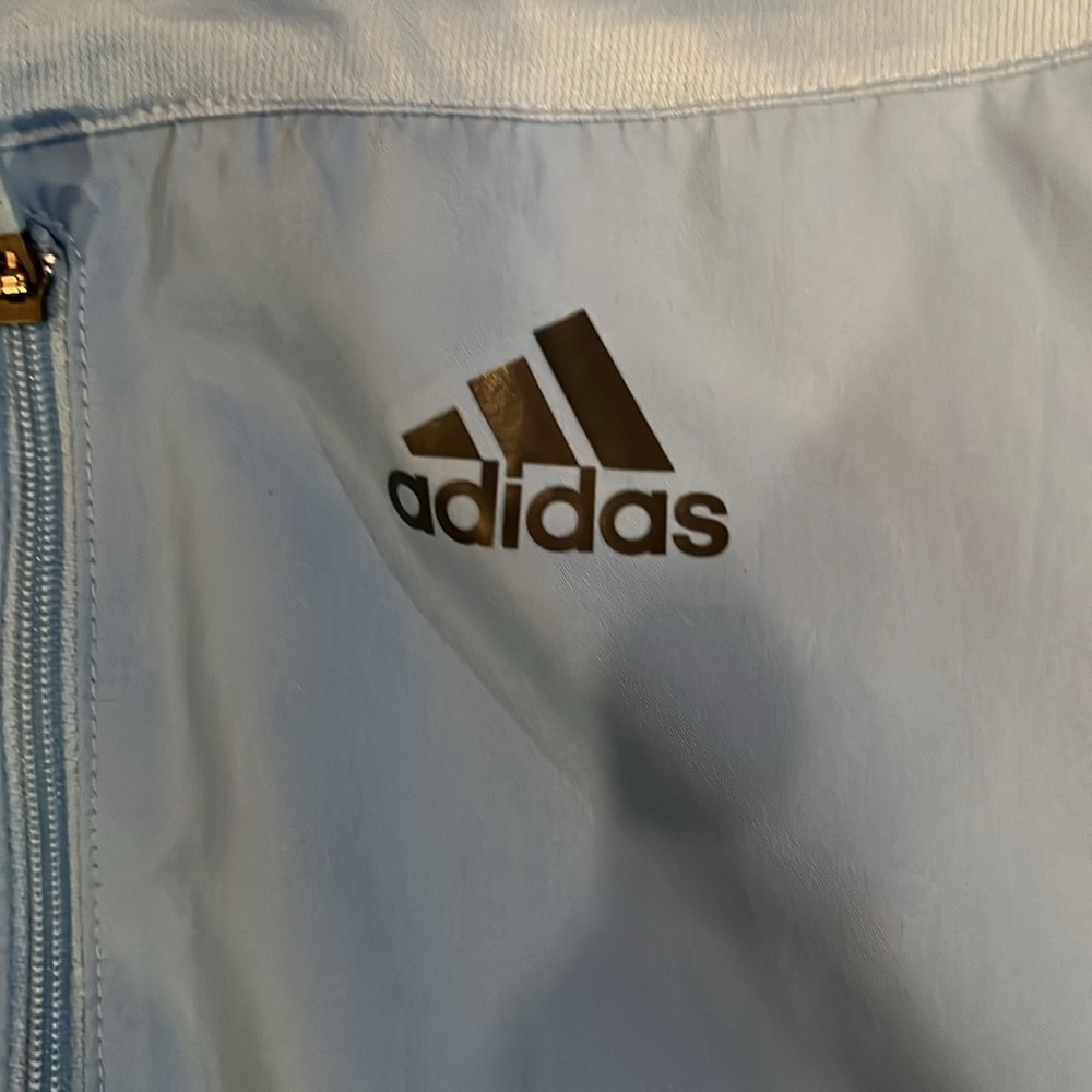 Light weight adidas jacket - Picture 2 of 3